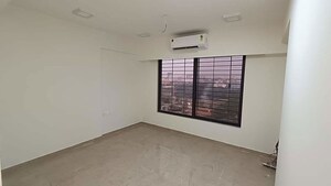 Room in 2 BHK Apartment at Mamta Apartment Andheri, Andheri West – for Sale