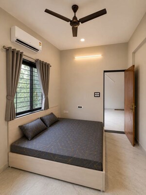 Room in 1 RK Builder Floor at Bangali Square – for Rent
