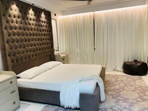 Bedroom in 4 BHK Apartment at Vasavi GP Trends, Nanakramguda – for Rent