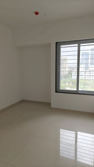Room in 3 BHK Apartment at Raga Top Towers, Wakad – for Rent