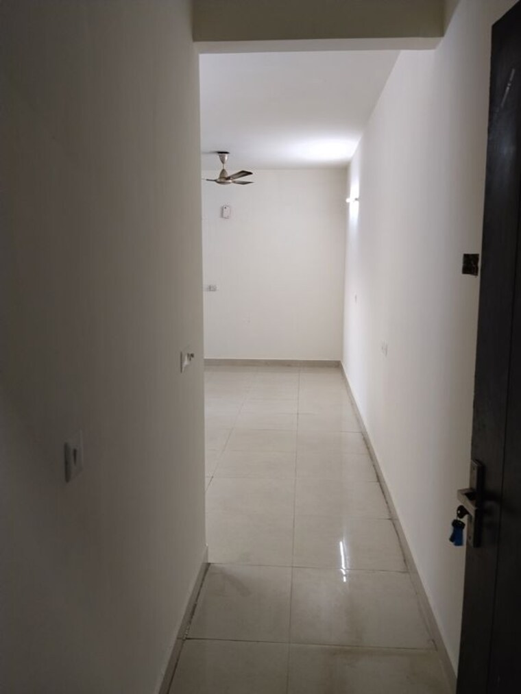 Bathroom, signature-global-the-roselia 2 Bedroom 569 Sq.Ft. Apartment In Sector 95a Gurgaon 10596118