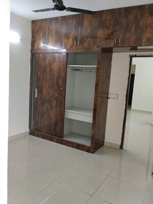 Room in 2 BHK Apartment at Signature Global The Roselia, Sector 95a – for Rent
