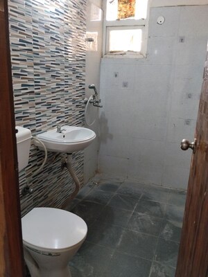 Bathroom in 2 BHK Apartment at Signature Global The Roselia, Sector 95a – for Rent