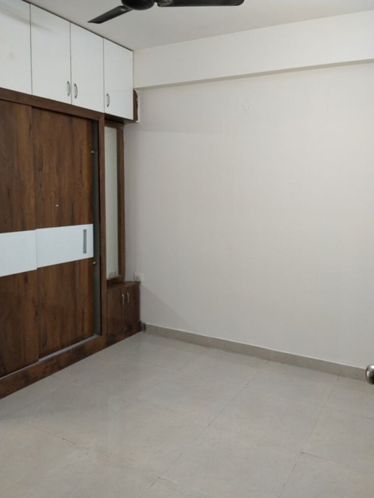 Room, signature-global-the-roselia 2 Bedroom 569 Sq.Ft. Apartment In Sector 95a Gurgaon 10596118