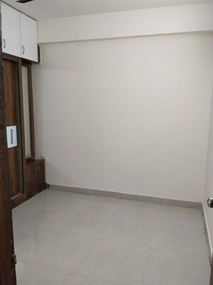 Room in 2 BHK Apartment at Signature Global The Roselia, Sector 95a – for Rent