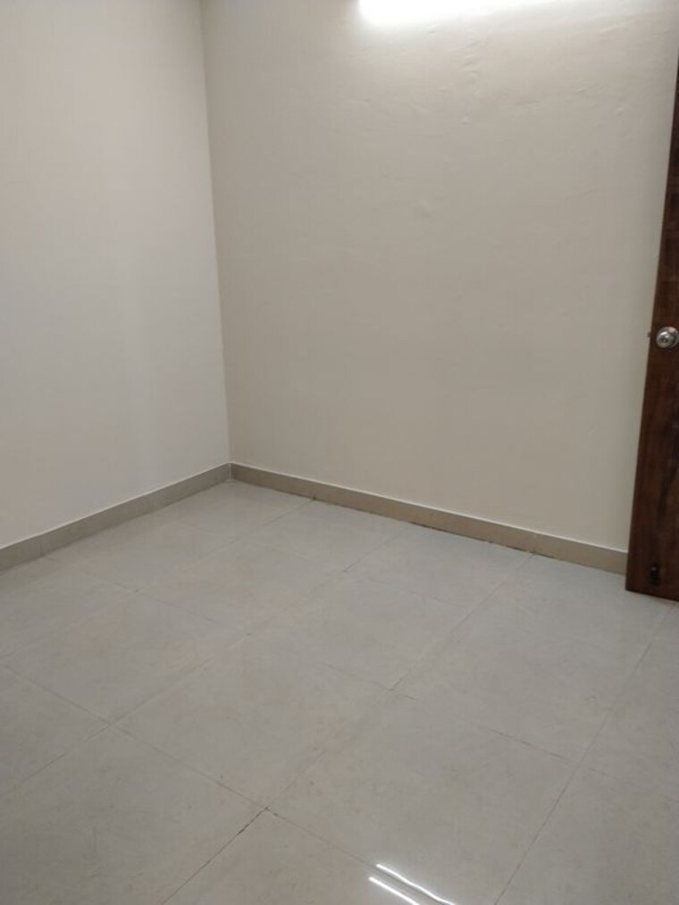Room, signature-global-the-roselia 2 Bedroom 569 Sq.Ft. Apartment In Sector 95a Gurgaon 10596118