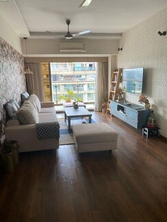 2 BHK Apartment For Sale in Rustomjee OZone