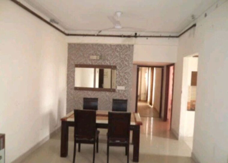 Living Room, nimbus-express-park-view-ii 2 Bedroom 831 Sq.Ft. Apartment In Chi V Greater Noida Greater Noida 10596112