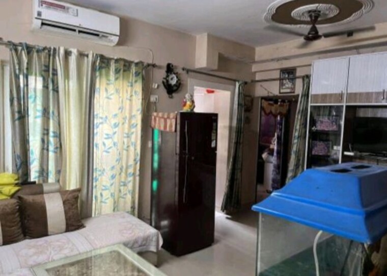 Living Room, nimbus-express-park-view-ii 2 Bedroom 831 Sq.Ft. Apartment In Chi V Greater Noida Greater Noida 10596112