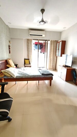 Living Room in 3 BHK Apartment at Satellite Tower, Goregaon East – for Rent
