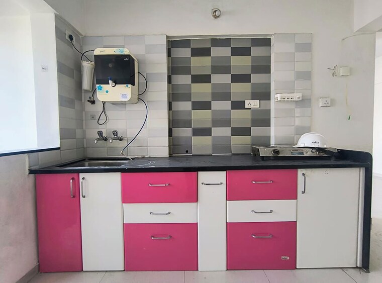 Kitchen, vishal-viviana 2 Bedroom 950 Sq.Ft. Apartment In Mundhwa Pune 10596147