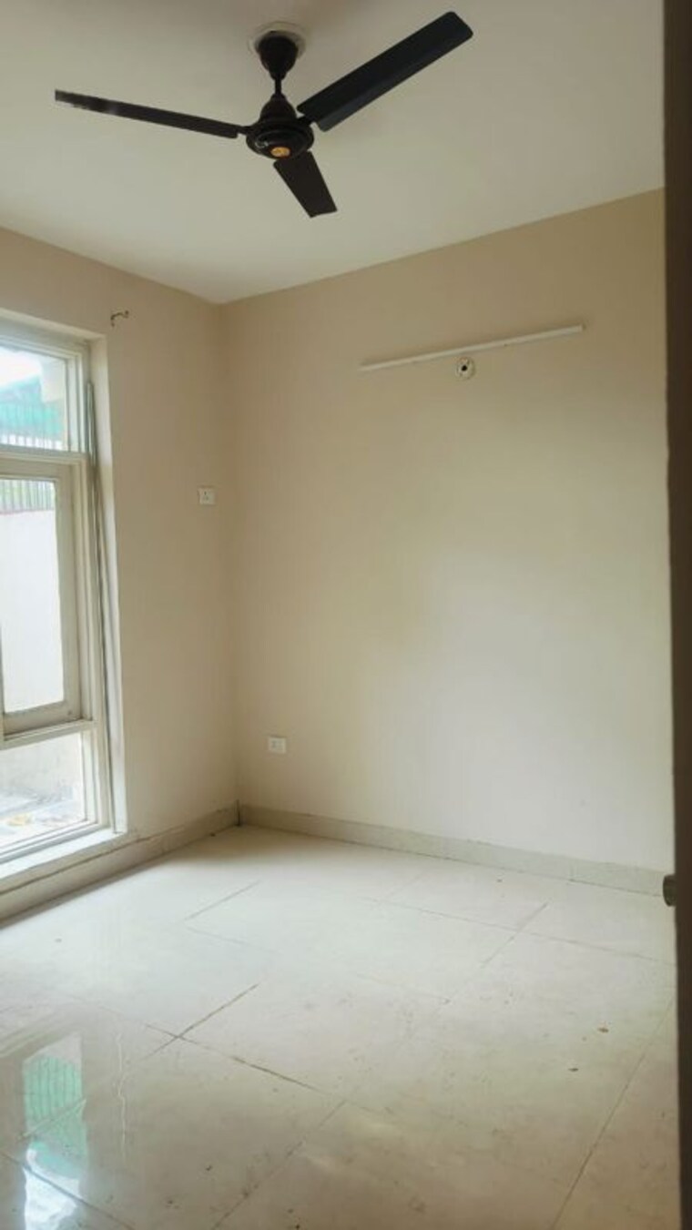 Room, bptp-parkland-pride 3 Bedroom 180 Sq.Yd. Builder Floor In Sector 77 Faridabad 10596201