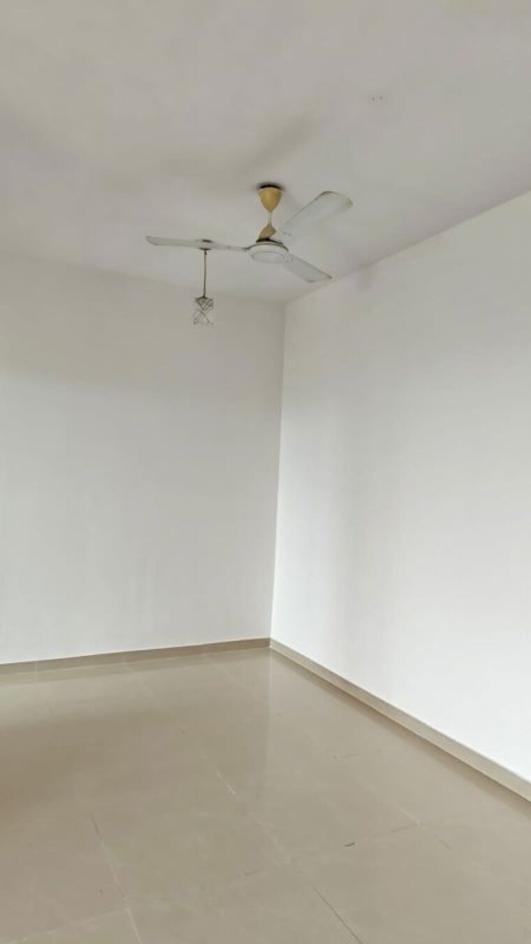 Room, oberoi-realty-woods 2.5 Bedroom 850 Sq.Ft. Apartment In Goregaon East Mumbai 10596198