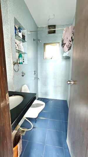 Bathroom in 2.5 BHK Apartment at Oberoi Realty Woods, Goregaon East – for Rent