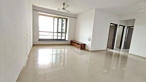 2.5 BHK Apartment For Rent in Oberoi Realty Woods, Goregaon East