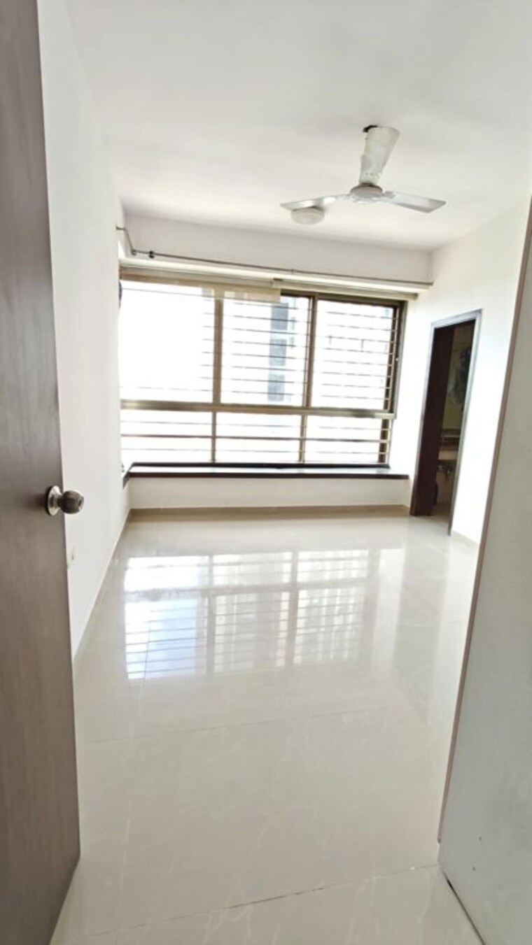 Room, oberoi-realty-woods 2.5 Bedroom 850 Sq.Ft. Apartment In Goregaon East Mumbai 10596198