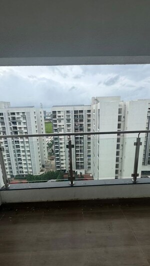 Master Plan in 3 BHK Apartment at Gera Planet Of Joy, Kharadi – for Rent