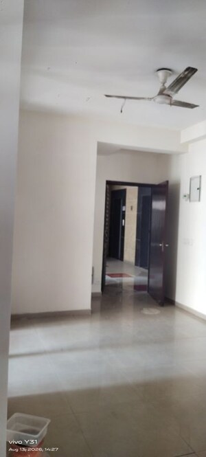 Room in  Apartment at Mahagun My Woods, Sector 16c Greater Noida – for Rent