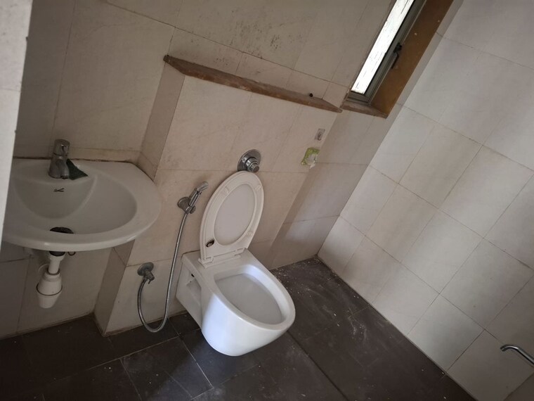 Bathroom, lodha-casa-rio 2 Bedroom 686 Sq.Ft. Apartment In Dombivli East Thane 10596185