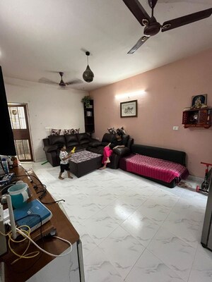 Living Room in 2 BHK Apartment at Gomti Enclave Devamau, Devamau – for Rent