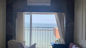  2 BHK Apartment at Maker Tower, Cuffe Parade – for Sale