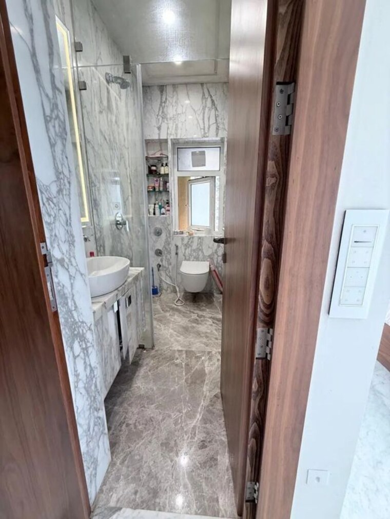 Attached Bathroom, maker-tower 2 Bedroom 1260 Sq.Ft. Apartment In Cuffe Parade Mumbai 10594246
