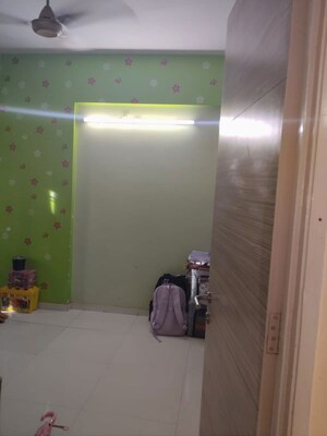 Bathroom in 3 BHK Apartment at Group Seven Rushi Heights, Goregaon East – for Rent