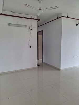 2 BHK Apartment For Rent in Runwal Nirvana, Parel