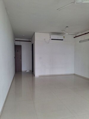 Room in 2 BHK Apartment at Runwal Nirvana, Parel – for Rent