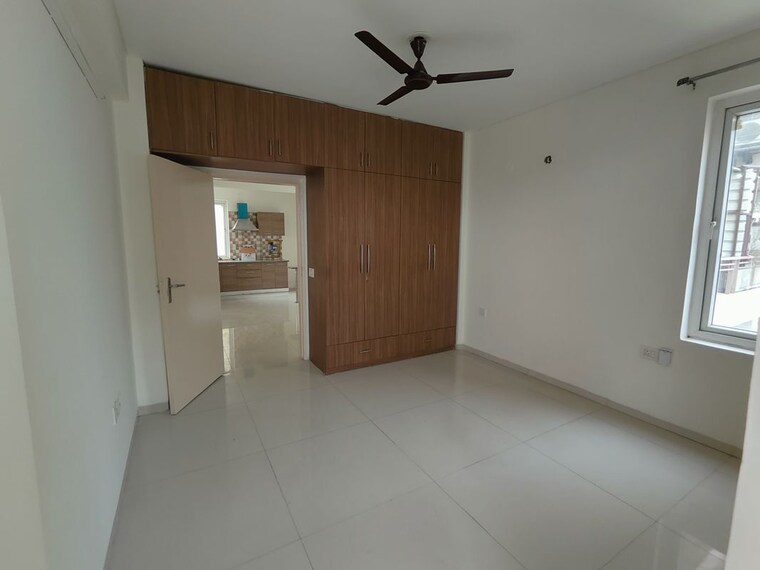 Room, tulip-violet 4 Bedroom 2110 Sq.Ft. Apartment In Sector 69 Gurgaon 10596252