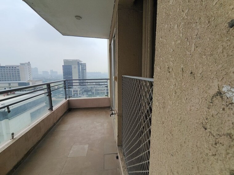 Balcony, tulip-violet 4 Bedroom 2110 Sq.Ft. Apartment In Sector 69 Gurgaon 10596252