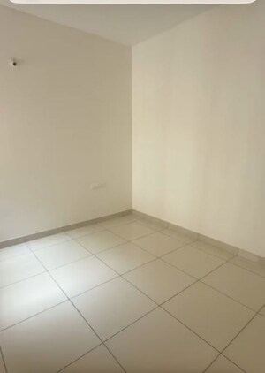 Room in 2 BHK Apartment at Prestige Finsbury Park Hyde, Bagaluru – for Rent