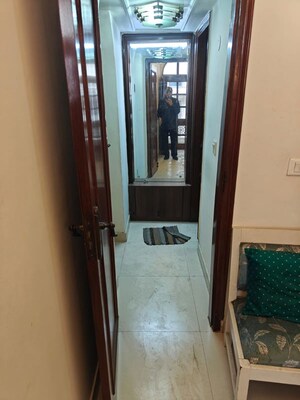 Building Lobby in 3 BHK Builder Floor at Safdarjung Enclave – for Rent