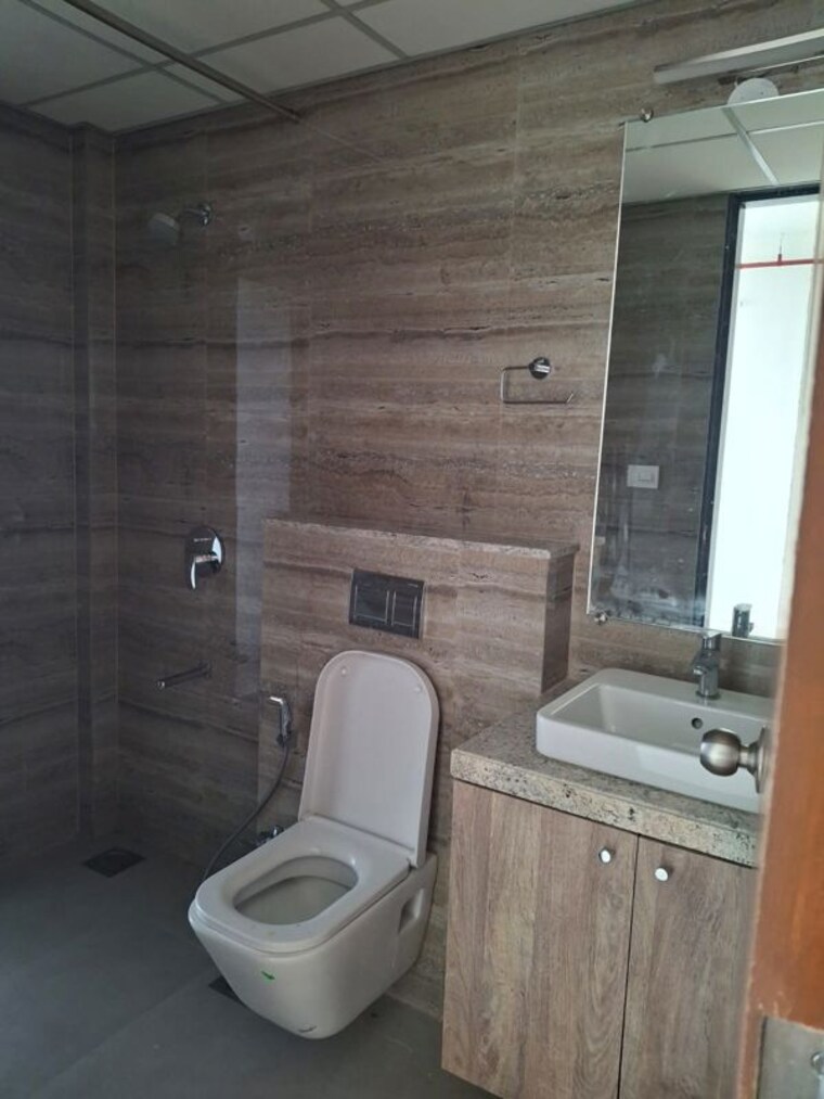 Bathroom, runwal-nirvana 3 Bedroom 1350 Sq.Ft. Apartment In Parel Mumbai 10596320