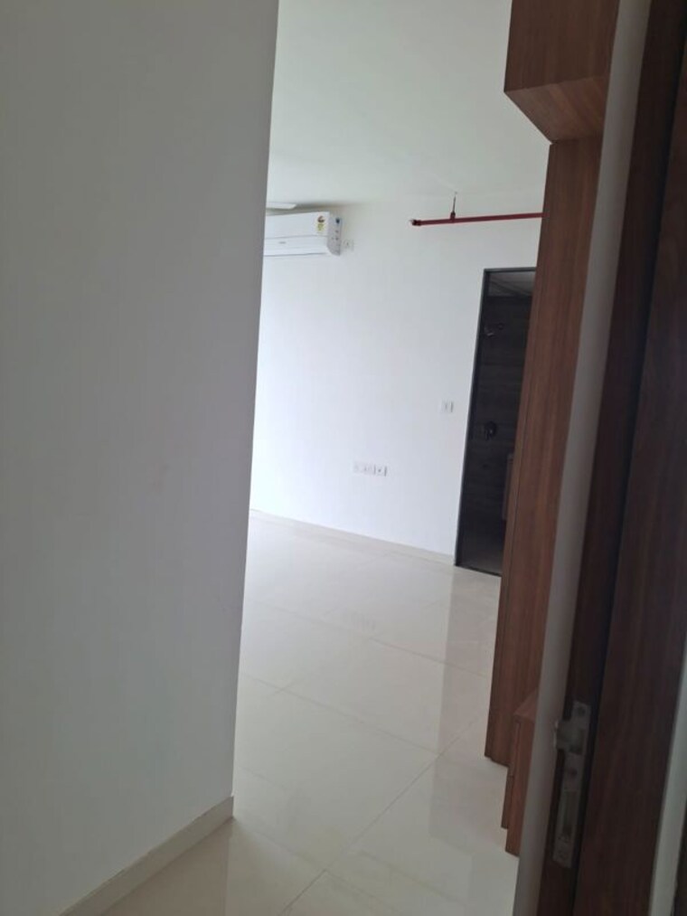 Room, runwal-nirvana 3 Bedroom 1350 Sq.Ft. Apartment In Parel Mumbai 10596320