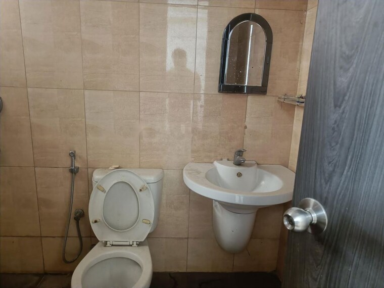Bathroom, indu-fortune-fields-villas 3 Bedroom 2250 Sq.Ft. Apartment In Kukatpally Hyderabad 10596326