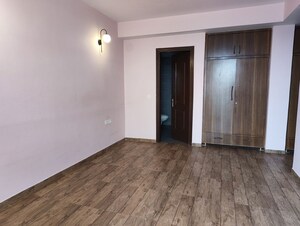 3 BHK Apartment For Rent in Omaxe Royal Residency Faridabad, Sector 79