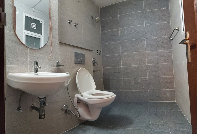 Bathroom, omaxe-royal-residency-faridabad 3 Bedroom 1900 Sq.Ft. Apartment In Sector 79 Faridabad 10596340