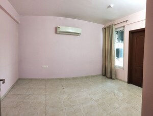 Room in 3 BHK Apartment at Omaxe Royal Residency Faridabad, Sector 79 – for Rent