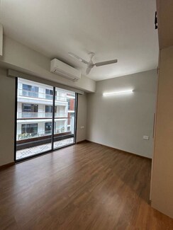 3 BHK + Basement Apartment For Rent in Signature Global City 63A