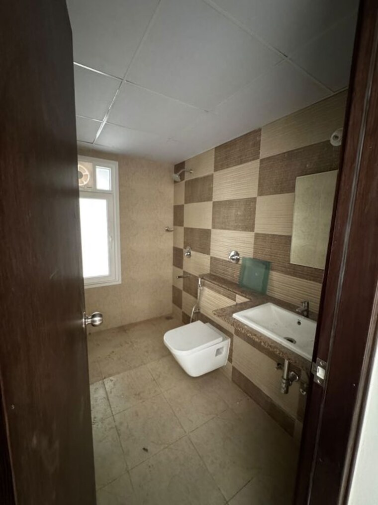 Bathroom, karle-vario-homes 2 Bedroom 1200 Sq.Ft. Apartment In Hebbal Bangalore 10596363