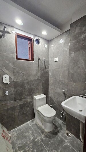Bathroom in 1 BHK Apartment at Saket – for Rent