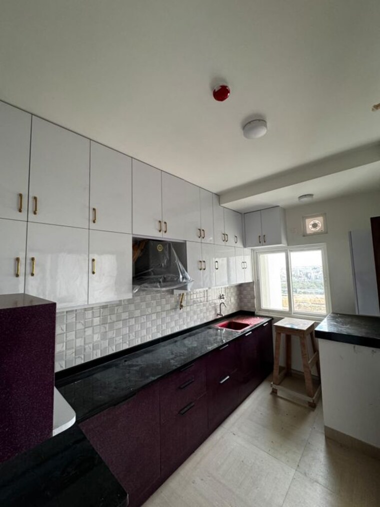 Kitchen, karle-vario-homes 3 Bedroom 1650 Sq.Ft. Apartment In Hebbal Bangalore 10596383
