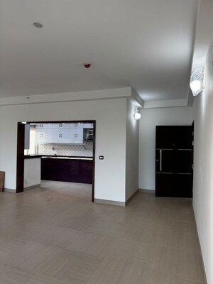 Room in 3 BHK Apartment at Karle Vario Homes, Hebbal – for Rent