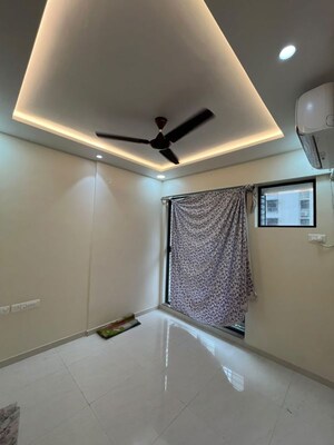 Room in 1 BHK Apartment at Lodha Golden Dream, Dombivli East – for Rent