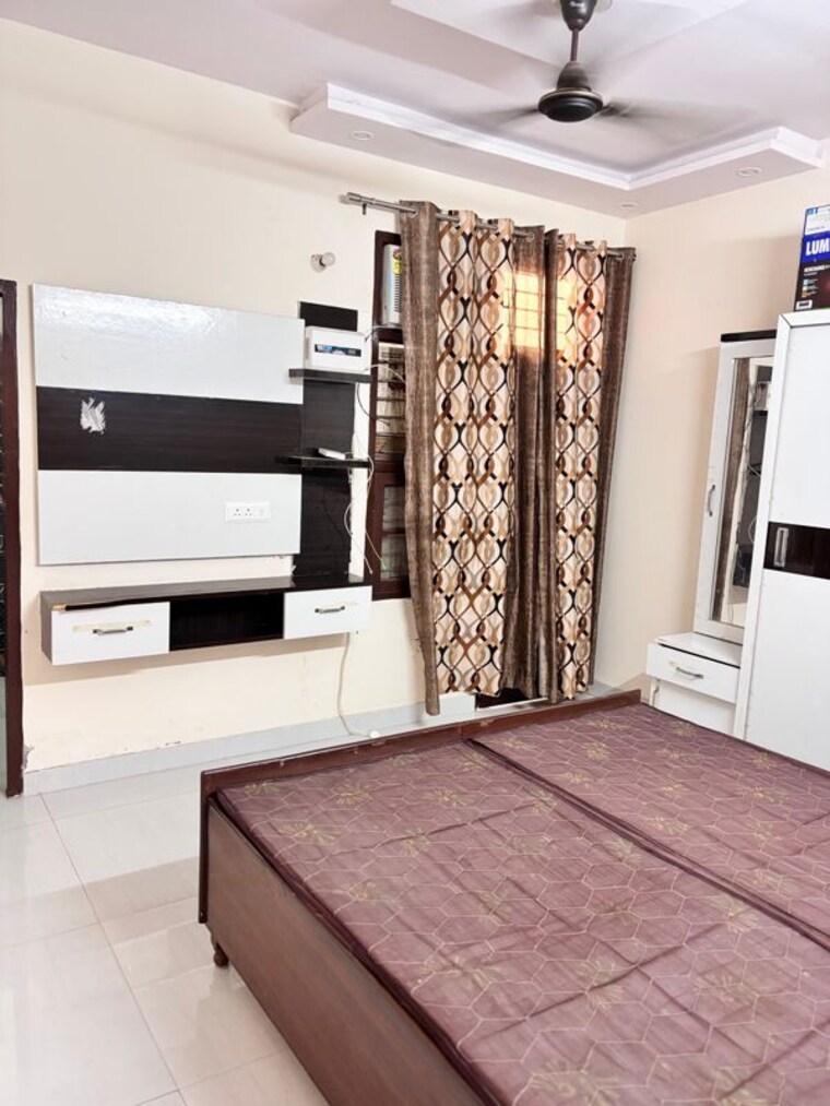 Bedroom, kharar mohali road 1 Bedroom 366 Sq.Ft. Apartment In Kharar Mohali Road Kharar 10596393