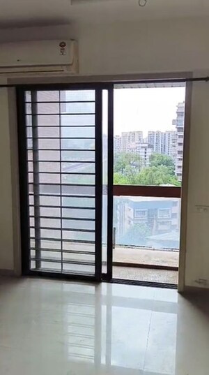Living Room in 2 BHK Apartment at Chembur – for Rent