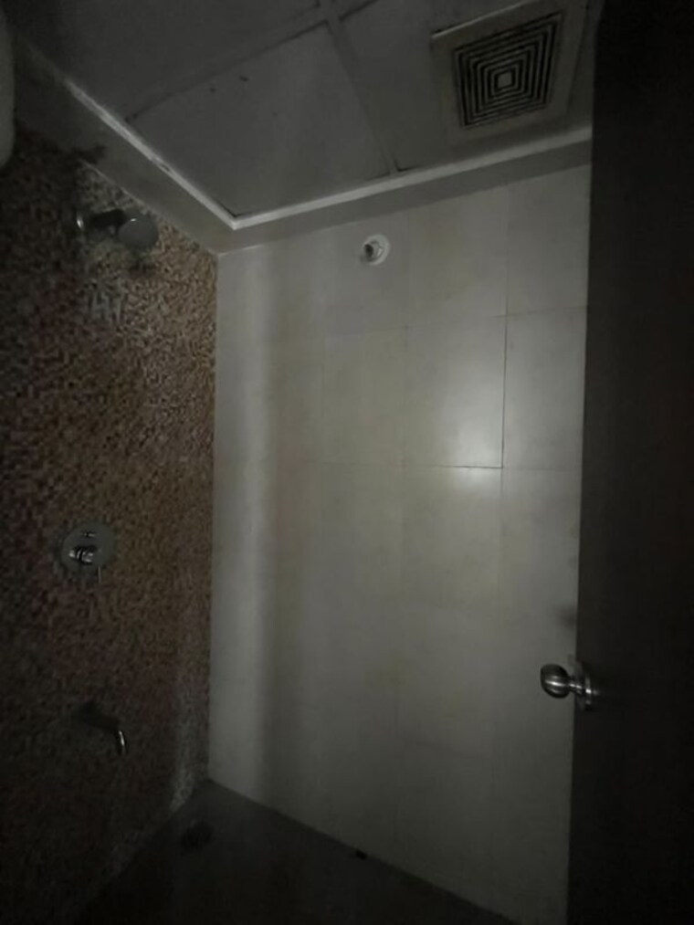 Bathroom, lodha-palava-city-lakeshore-greens 1 Bedroom 720 Sq.Ft. Apartment In Dombivli East Thane 10596418