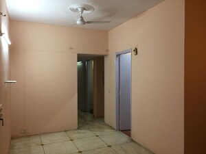 Room in 2 BHK Builder Floor at South City 2 – for Rent