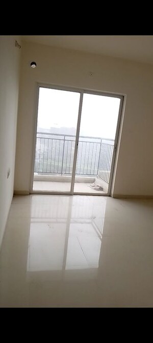 Room in 2 BHK Apartment at Godrej Nurture Pune, Mamurdi – for Rent